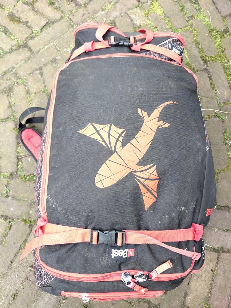 BEST KITES, CABO 09, TS 07en 09 (2016) en 2 RED bars, Ophalen, Gebruikt, Kitesurf-set, Geen board