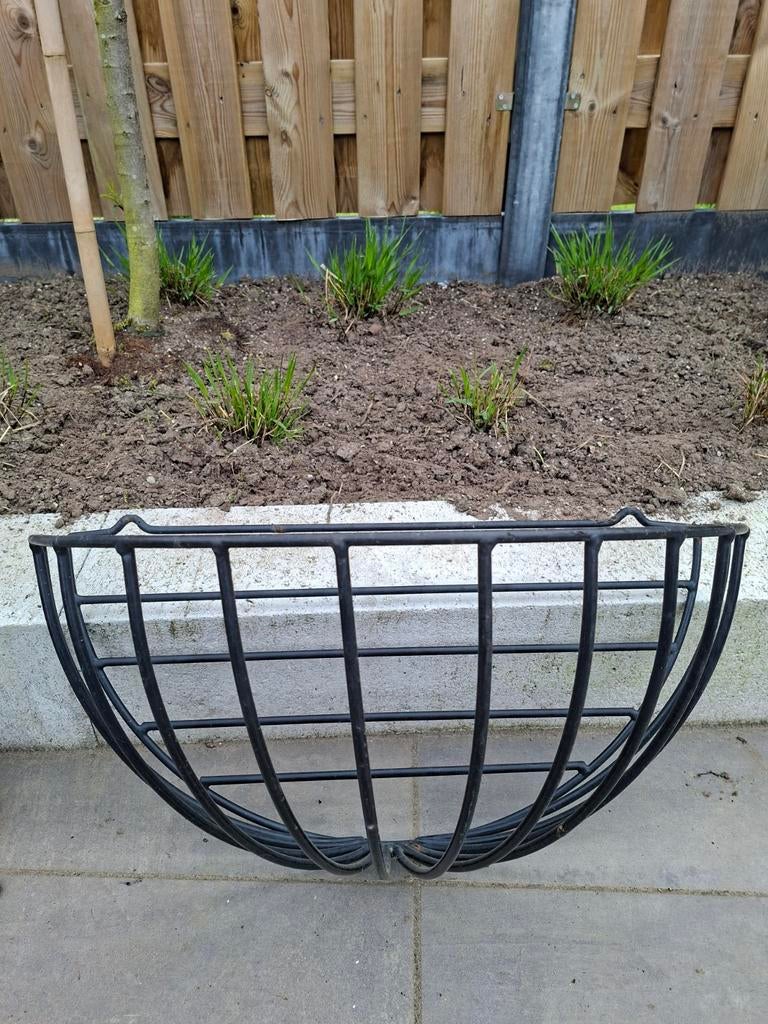 Metalen bloemenruif / bloembak voor aan de muur, Gebruikt, Minder dan 30 cm, Ophalen of Verzenden, Balkon