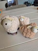 Leuke beeldjes schaap met 2 lammetjes met vacht, Verzamelen, Beelden en Beeldjes, Ophalen of Verzenden, Gebruikt, Dier