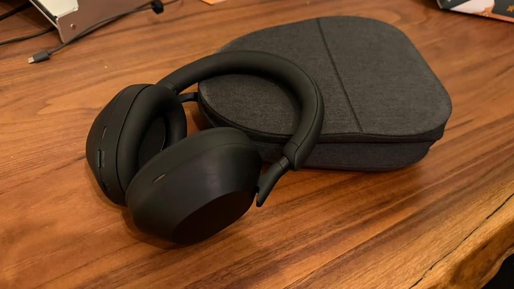 Sony WH-1000XM5 koptelefoon (zwart), Ophalen, Zo goed als nieuw, Over oor (circumaural), Draadloos