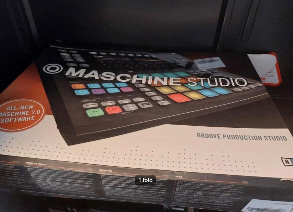 Native Instruments Maschine Studio 2, Muziek en Instrumenten, Midi-apparatuur, Gebruikt, Ophalen of Verzenden
