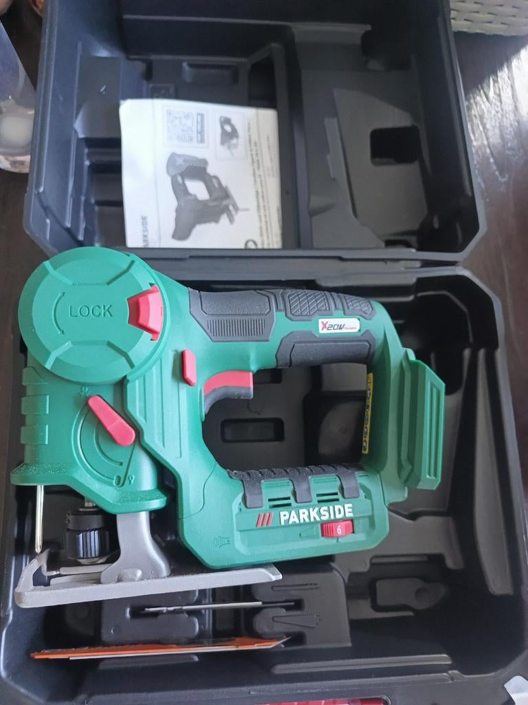 Parkside decoupeerzaag / reciprozaag - Zo goed als nieuw 20v, Doe-het-zelf en Verbouw, Gereedschap | Boormachines, Ophalen of Verzenden