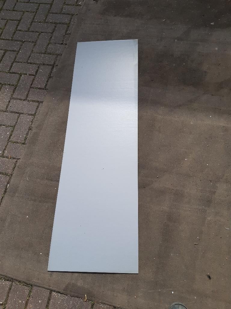 borders trespa 3 mm stroken lichtgrijs 22 x 153 cm   1 euro, Ophalen, Kunststof, 100 tot 200 cm, Biels