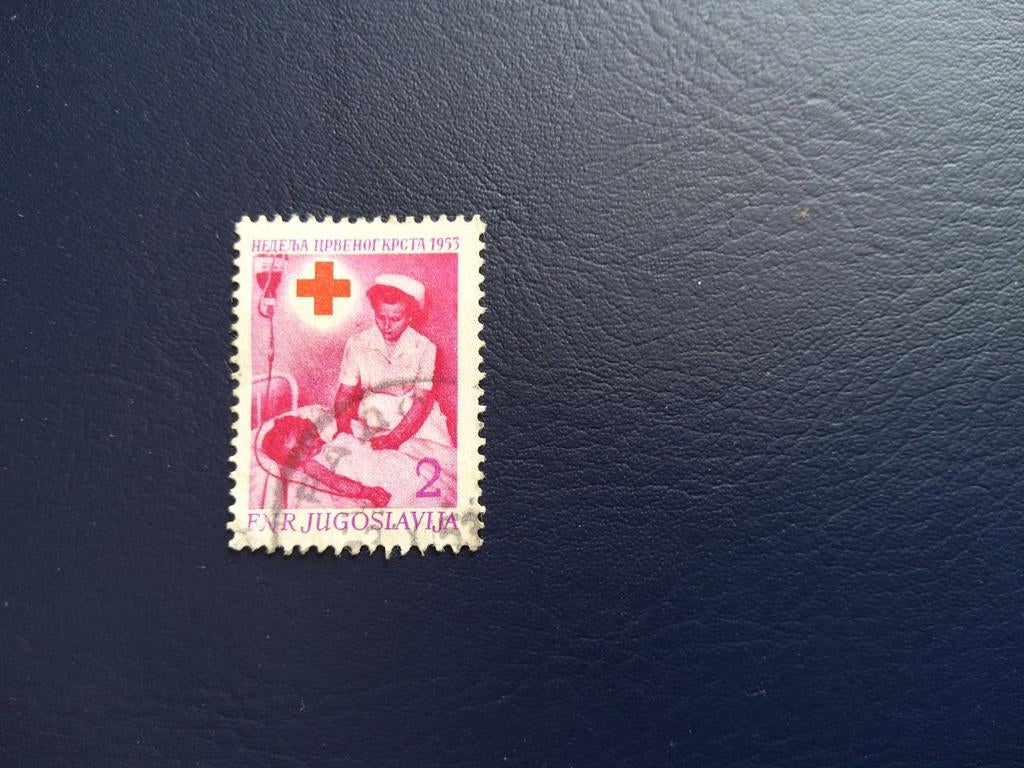 Joegoslavië 1955 Rode Kruis postzegel - Verpleegster, Ophalen of Verzenden
