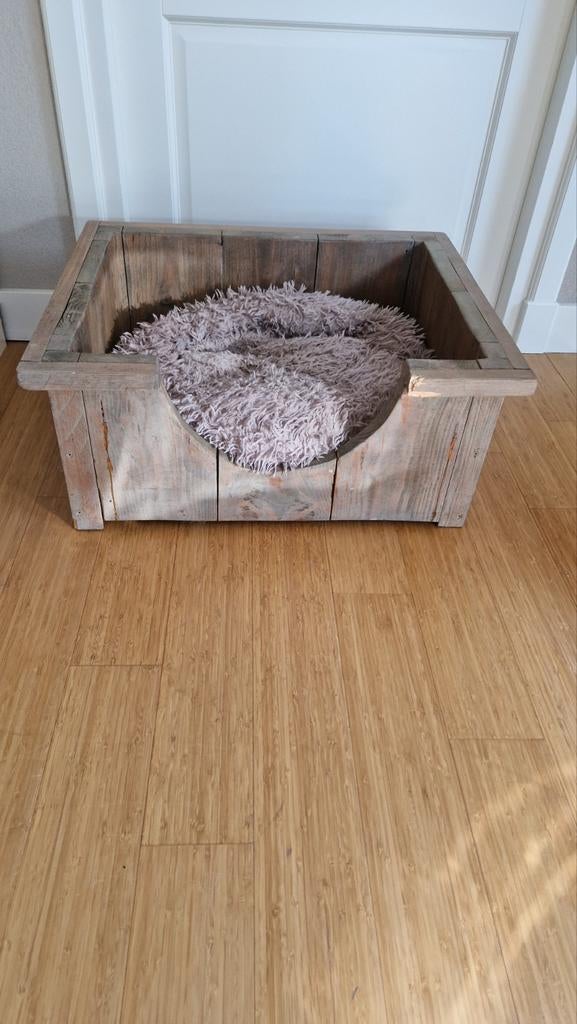 Houten hondenmand, Dieren en Toebehoren, Ophalen, Overige