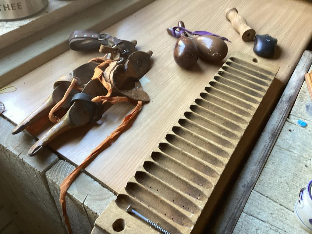 Vintage houten schaatsen en sigarenmal, Antiek en Kunst, Ophalen of Verzenden