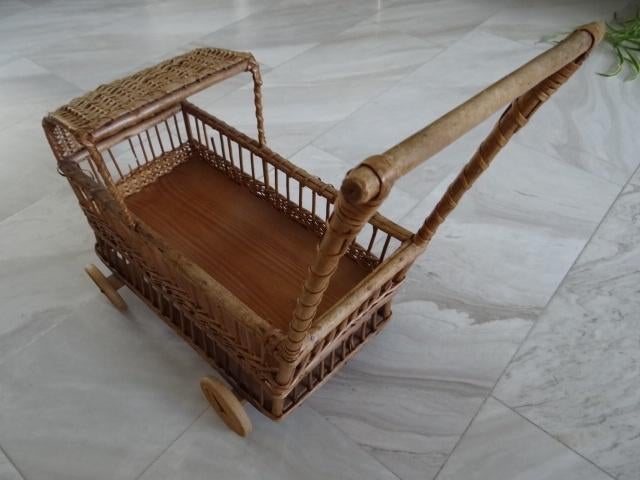 Rotan poppenwagentje vintage, Kinderen en Baby's, Ophalen, Gebruikt, Overige typen