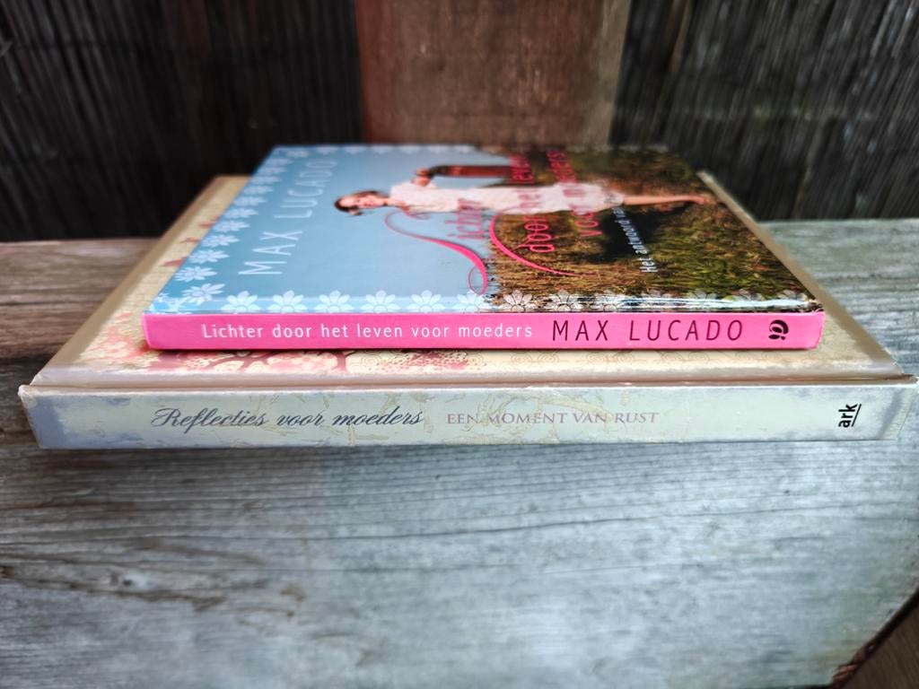 2 Boeken voor moeders., Ophalen of Verzenden, Zo goed als nieuw