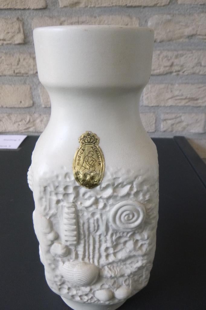 vintage vaas van modica keramiek, Gebruikt, Overige kleuren, Aardewerk of Porselein, Ophalen of Verzenden