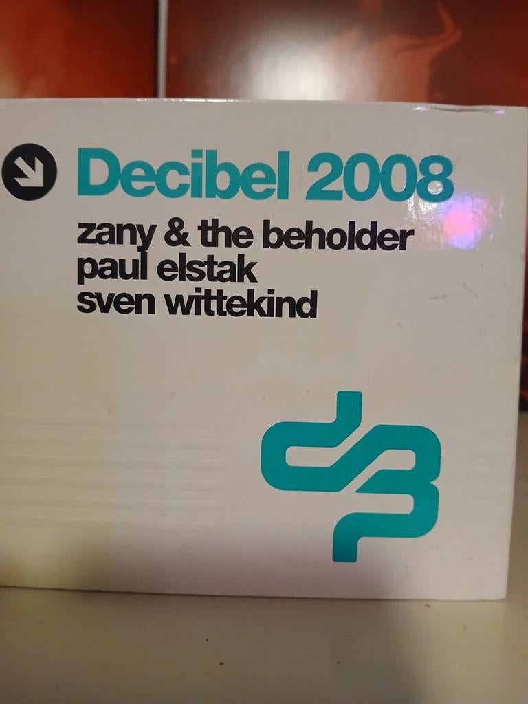 Decibel 2008, Ophalen of Verzenden, Zo goed als nieuw
