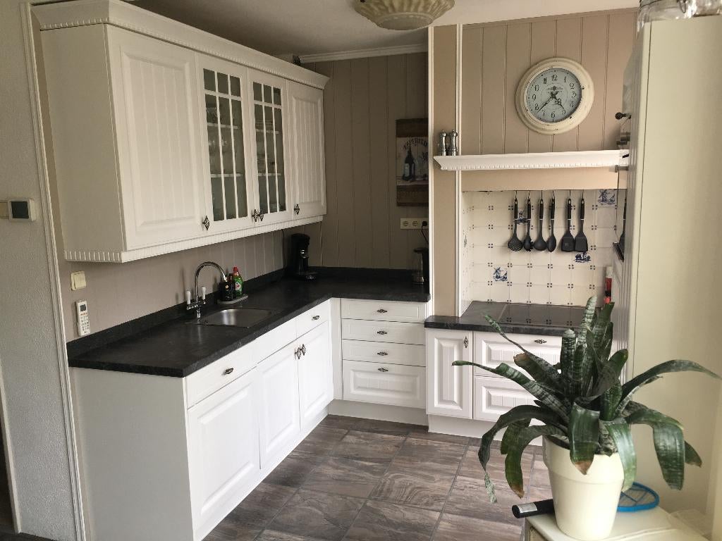 T.K. complete Keuken incl. apparatuur, Huis en Inrichting, Keuken | Complete keukens, Ophalen, Gebruikt, Wit, Hoekkeuken