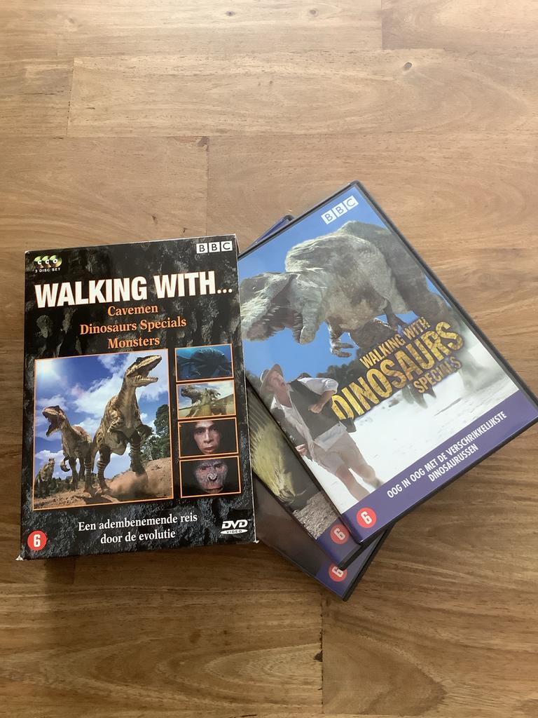 Walking With... Dinosaurs, Cavemen, Monsters BBC DVD Boxset, Alle leeftijden, Boxset, Natuur, Ophalen of Verzenden