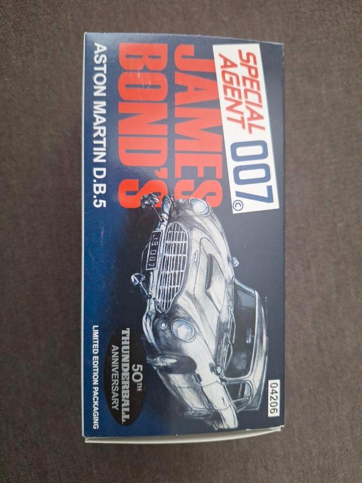 Corgi Toys James Bond Aston Martin DB5 Thunderball, Hobby en Vrije tijd, Modelauto's | 1:18, Nieuw, Kyosho, Ophalen of Verzenden