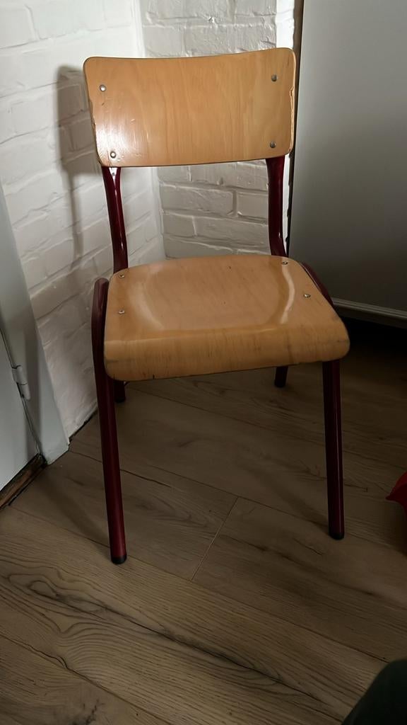 Schoolstoel, Ophalen, Zo goed als nieuw, Eén