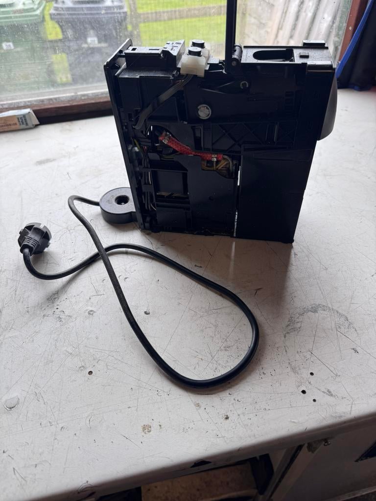 Krups nespresso Minikoffiezetapparaat voor onderdelen, Witgoed en Apparatuur, Koffiezetapparaten, Ophalen of Verzenden, Espresso apparaat