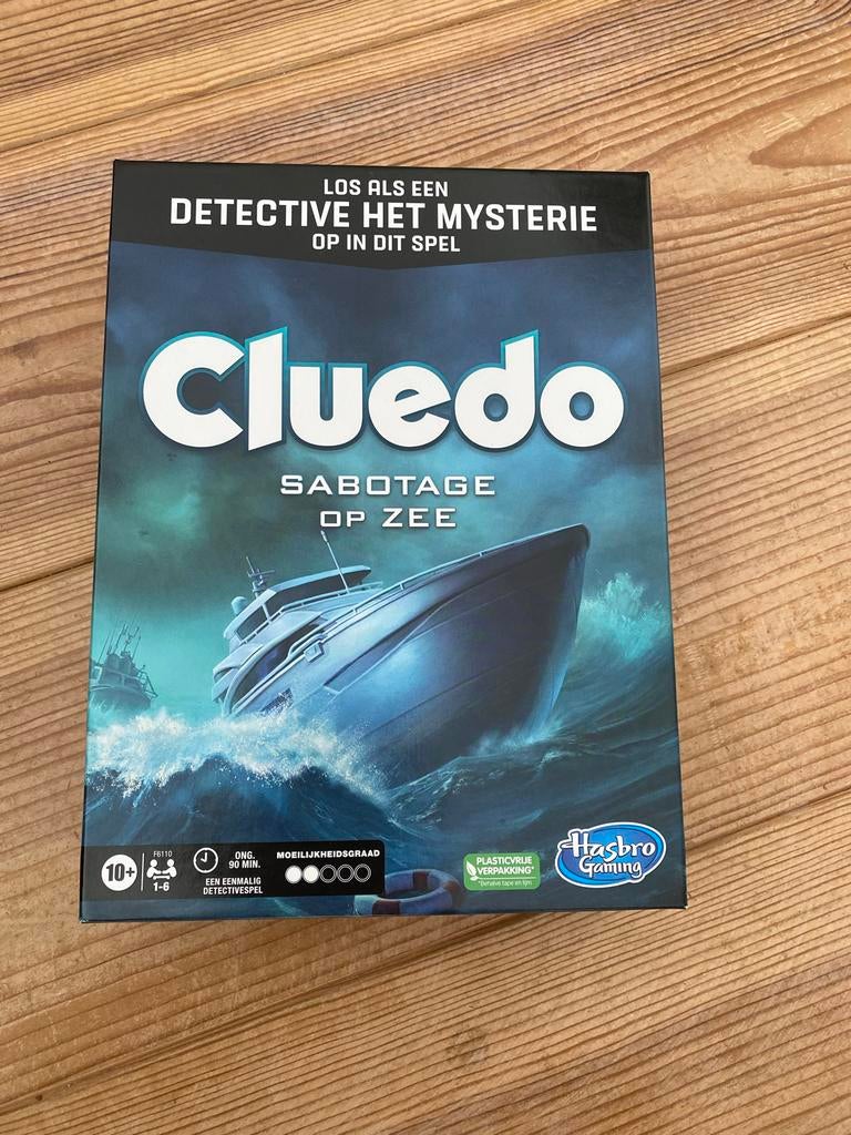 Cluedo Sabotage op Zee - Zo goed als nieuw, Vijf spelers of meer, Ophalen of Verzenden, Zo goed als nieuw