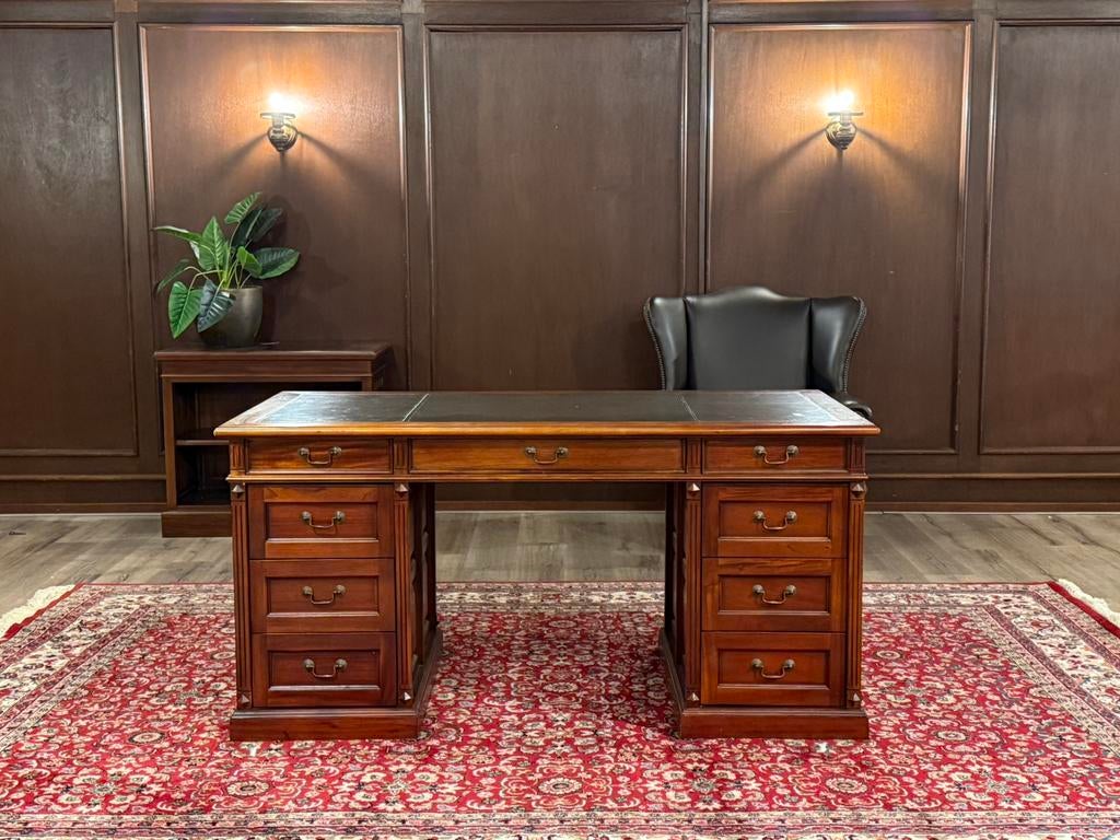 Klassiek Engels bureau #652, Huis en Inrichting, Bureaus, 160 cm, Hout, Bruin, Ophalen of Verzenden