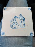Antieke Delfts Blauwe Tegel met Kinderen Spelend, Antiek en Kunst, Antiek | Wandborden en Tegels, Ophalen of Verzenden