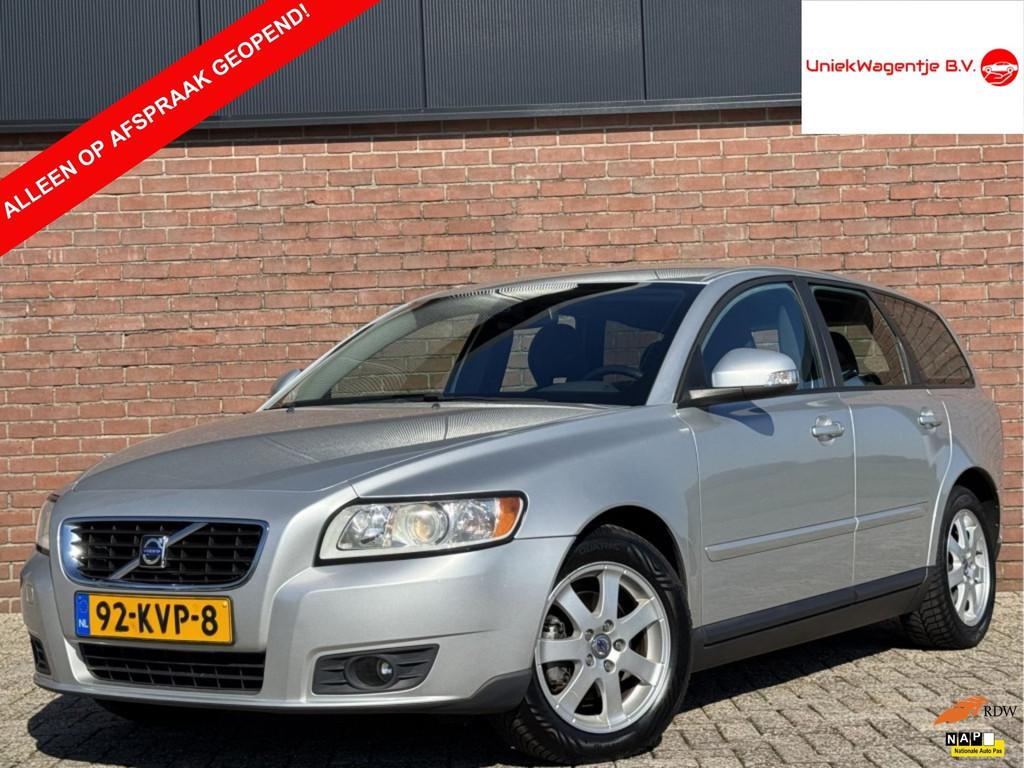 Volvo V50 1.8 SPORT | NL-AUTO! | CRUISE! | CLIMA! (bj 2010), Auto's, Volvo, Bedrijf, Te koop, V50, ABS, Airbags, Airconditioning