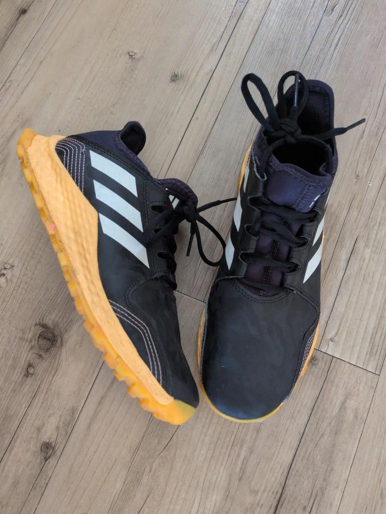 Adidas Korfbal en/of Hockey schoenen, Ophalen of Verzenden, Gebruikt, Schoenen