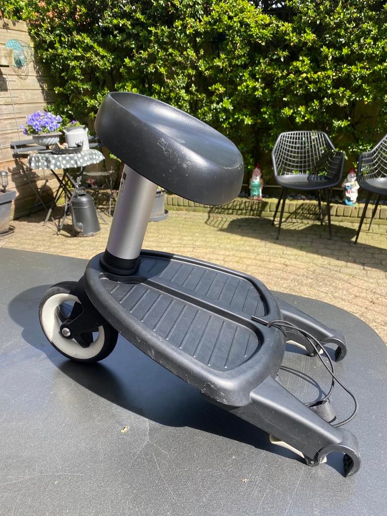 Twoo meerijdplankje met zitje voor kinderwagen., Kinderen en Baby's, Kinderwagens en Combinaties, Ophalen of Verzenden, Gebruikt