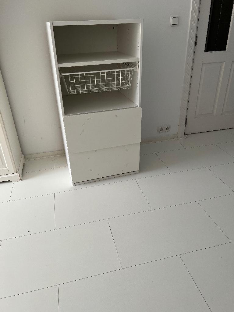 Platsa, Ophalen, Met plank(en), Gebruikt, 100 tot 150 cm