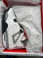 Air Jordan 4 Retro Summit White/Fire Red - Maat 44, Ophalen of Verzenden, Nieuw, Wit, Sneakers of Gympen