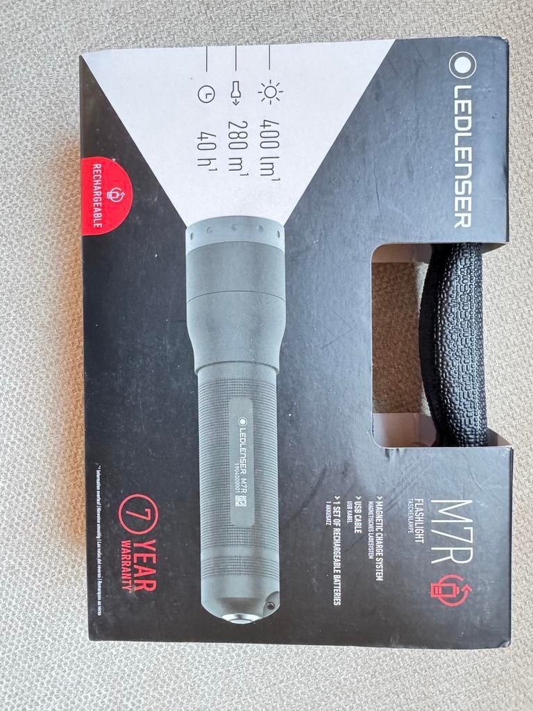 Nieuwe Ledlenser M7R Zaklamp - Oplaadbaar, Ophalen of Verzenden, Nieuw, Accu