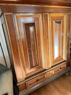 Oude kussenkast, Ophalen