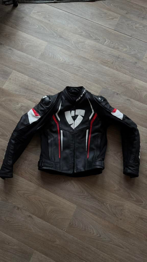 Revit Motorjas leer sportief model 48 / M, Motoren, Kleding | Motorkleding, Ophalen of Verzenden, Tweedehands, Jas | leer