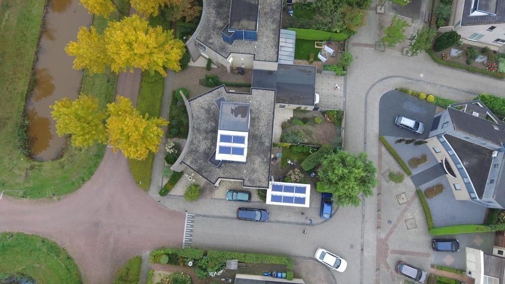 10 zonnepanelen met SolarEdge omvormer 2700 Wp, Kunststof, Gebruikt, Blauw, Overige typen