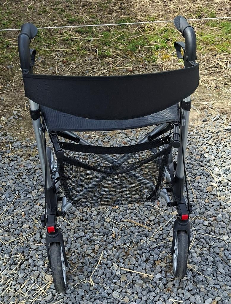 Vermeiren Quadri-Light rollator, Ophalen, Opvouwbaar, Zo goed als nieuw
