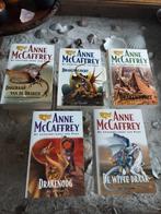 Anne McCaffrey - Drakenrijders van Pern, Ophalen of Verzenden, Gelezen