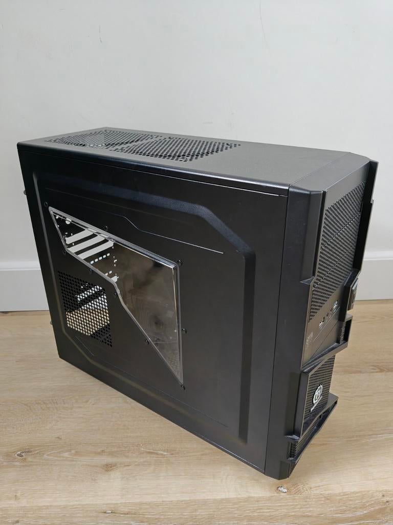 Thermaltake gaming behuizing, Ophalen