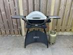 Weber Q-2200 gasbarbecue met houder, hoes en gasfles, Tuin en Terras, Ophalen of Verzenden, Gebruikt