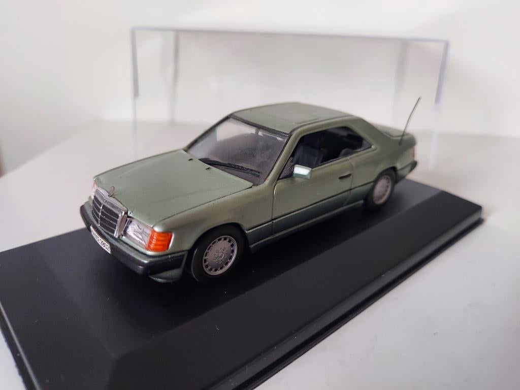 Minichamps 3403 Mercedes-Benz 230 CE Coupé, Ophalen of Verzenden, Zo goed als nieuw, Auto, MiniChamps