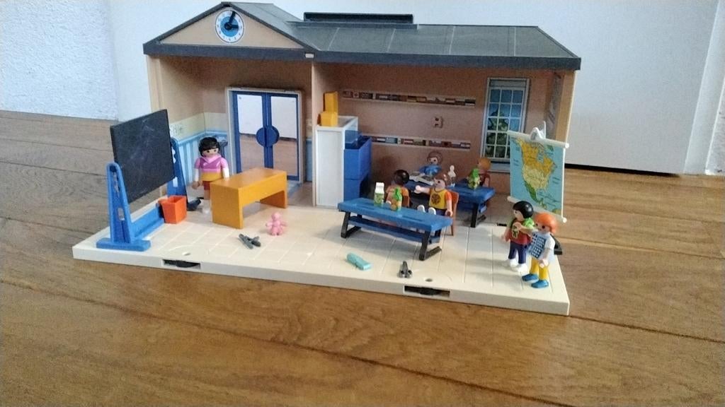 Playmobil Schoolgebouw met Figuren en Accessoires, Ophalen, Gebruikt, Jongen of Meisje
