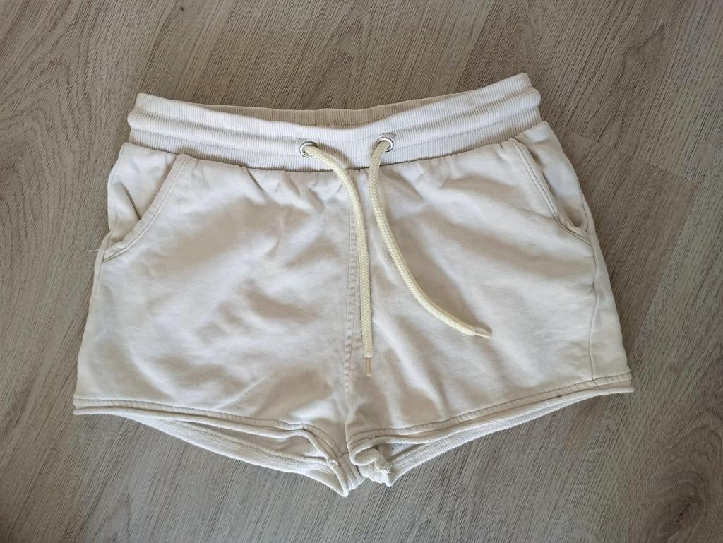 JM Shoeby kort sweat broekje maat 146/152, Kinderen en Baby's, Kinderkleding | Maat 152, Broek, Meisje, Ophalen of Verzenden, Zo goed als nieuw