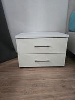 Wit nachtkastje met 2 lades - Strak design!, Ophalen, Overige materialen, Gebruikt, 45 tot 65 cm