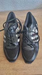 Zwarte sneakers maat 38, Kleding | Dames, Schoenen, Zwart, Ophalen of Verzenden, Sneakers of Gympen, Zo goed als nieuw