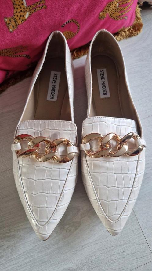 Prachtige elegante Steve Madden loafers maat 41 - status new, Kleding | Dames, Schoenen, Zo goed als nieuw, Beige, Ophalen of Verzenden