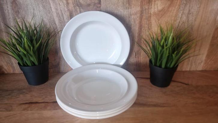 Wedgwood Traditional diepe borden 23 cm, Huis en Inrichting, Keuken | Servies, Zo goed als nieuw, Bord(en), Wedgwood, Aardewerk