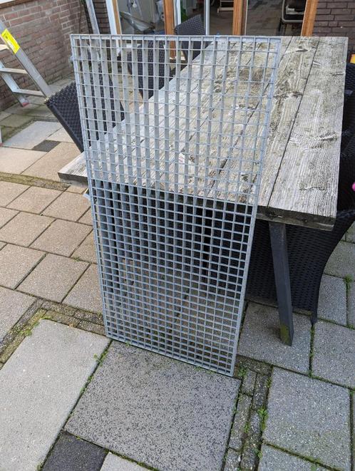 Vloerrooster roostervloer gegalvaniseerd 120x 60cm 7 stuks.!, Doe-het-zelf en Verbouw, IJzerwaren en Bevestigingsmiddelen, Gebruikt