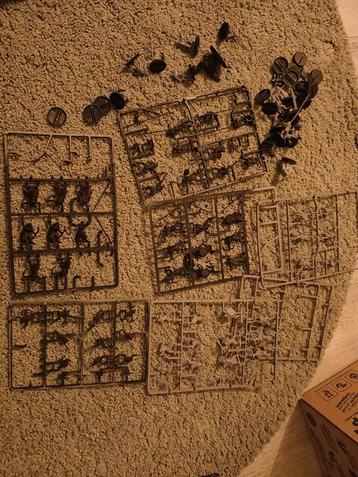 LOTR Miniaturen - Kunststof beschikbaar voor biedingen