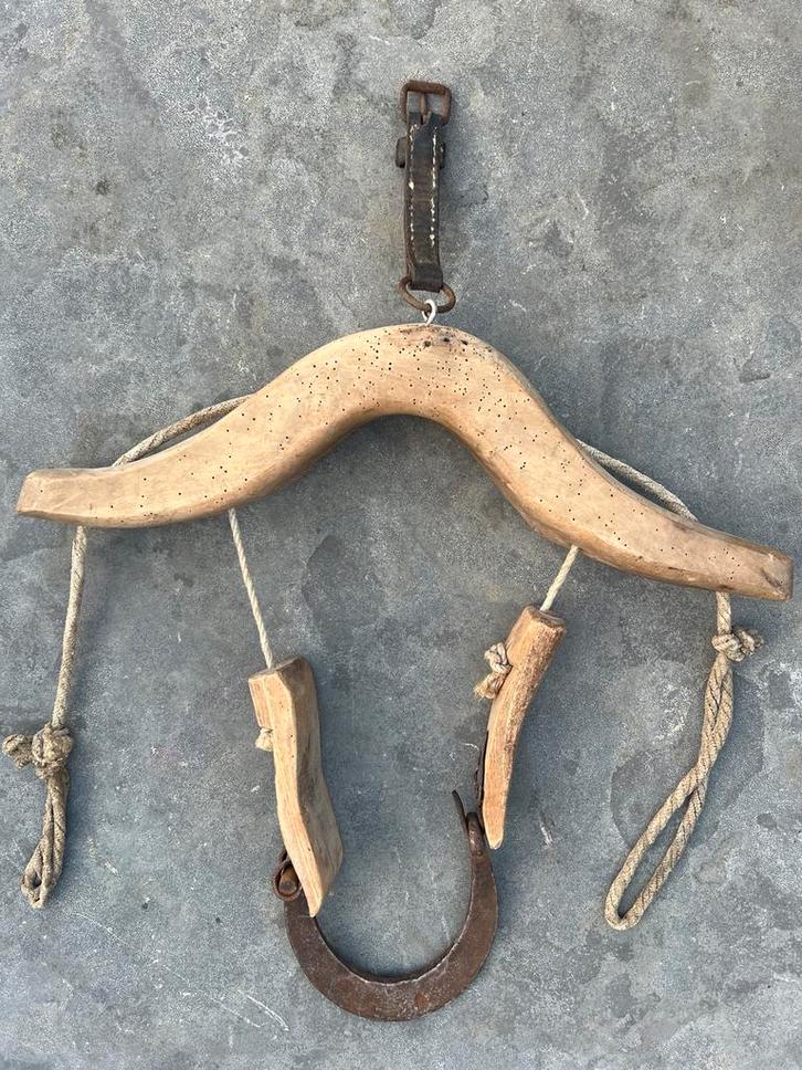 Antiek Zwitsers Ossenjuk, Antiek en Kunst, Antiek | Overige Antiek, Ophalen of Verzenden