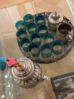 Thee servies verzilverd met 12 glazen verguld, Antiek en Kunst, Antiek | Servies compleet, Ophalen of Verzenden