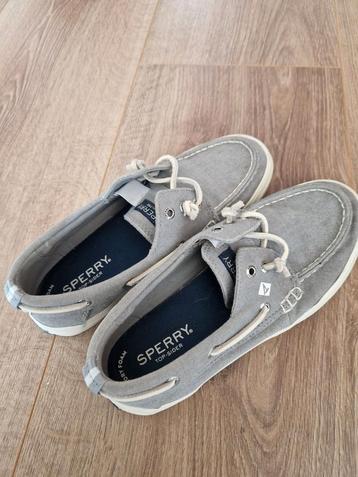 Sperry maat 37 grijs bootschoenen  beschikbaar voor biedingen