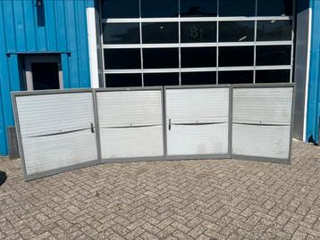 4 halfhoge stalen metalen roldeurkasten garagekasten beschikbaar voor biedingen