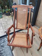 Antieke vouwstoel met handgevlochten rotan, Antiek en Kunst, Antiek | Meubels | Stoelen en Banken, Ophalen of Verzenden