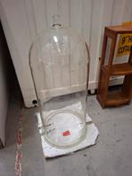 Glazen stolp, Ophalen